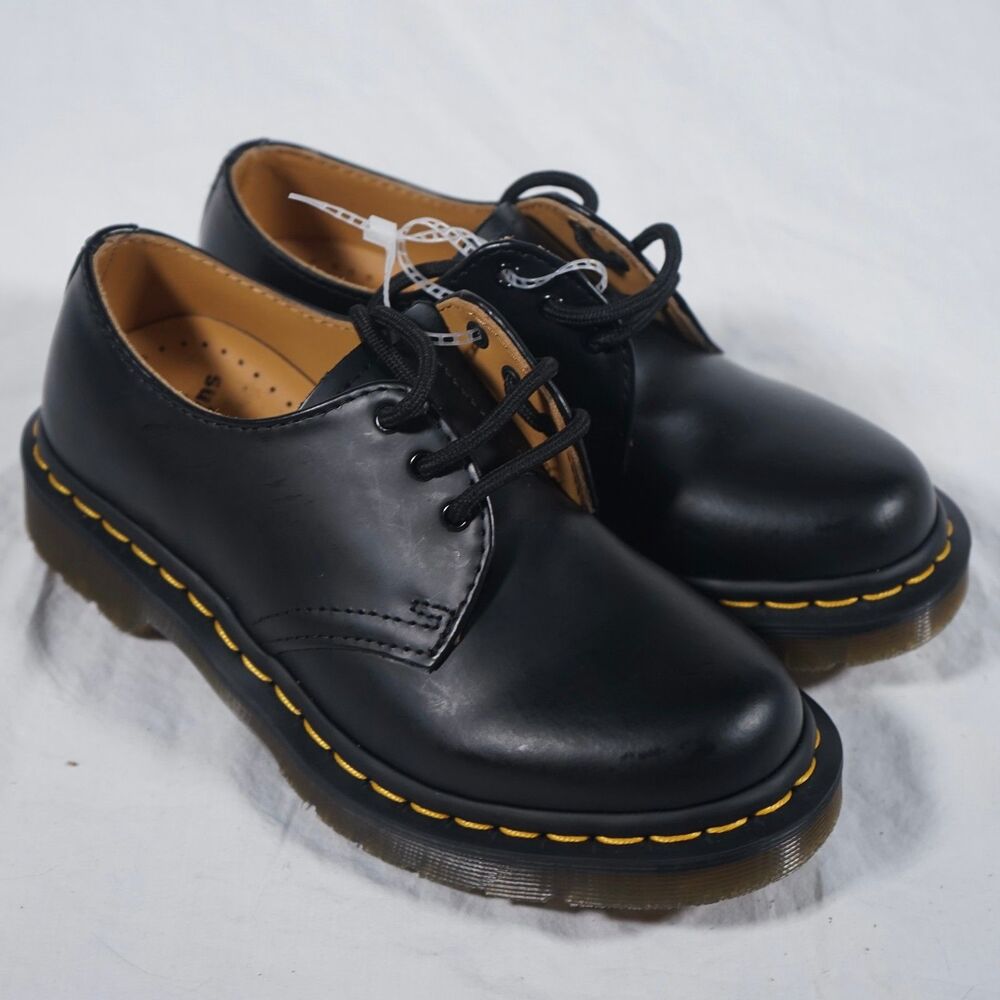 Dr. Martens Low Black Leather Shoes Women's 5 11837 NEW